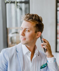 (text not found: homeContactBlockImageAlt)